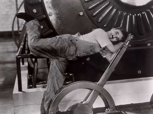 Imagen de la película «Tiempos modernos», de Charles Chaplin.