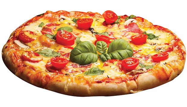 Preparar una pizza casera puede ser toda una aventura para compartir con los pequeños.