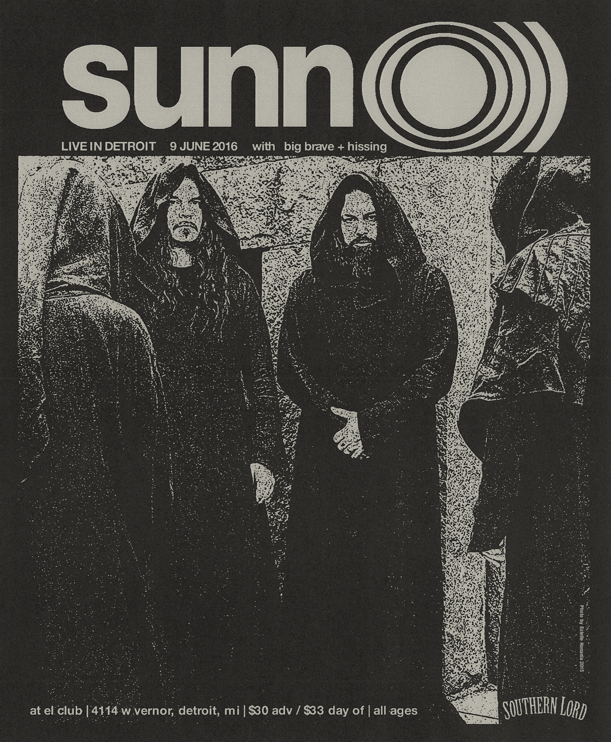 Cartel de una presentación de la banda Sunn O.