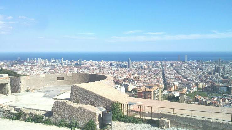 Panorámica de Barcelona desde el Turó de la Rovira